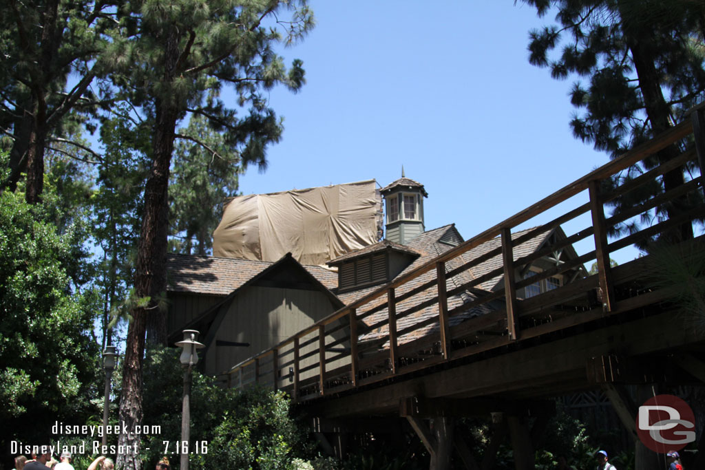 Some work on the Hungry Bear roof.