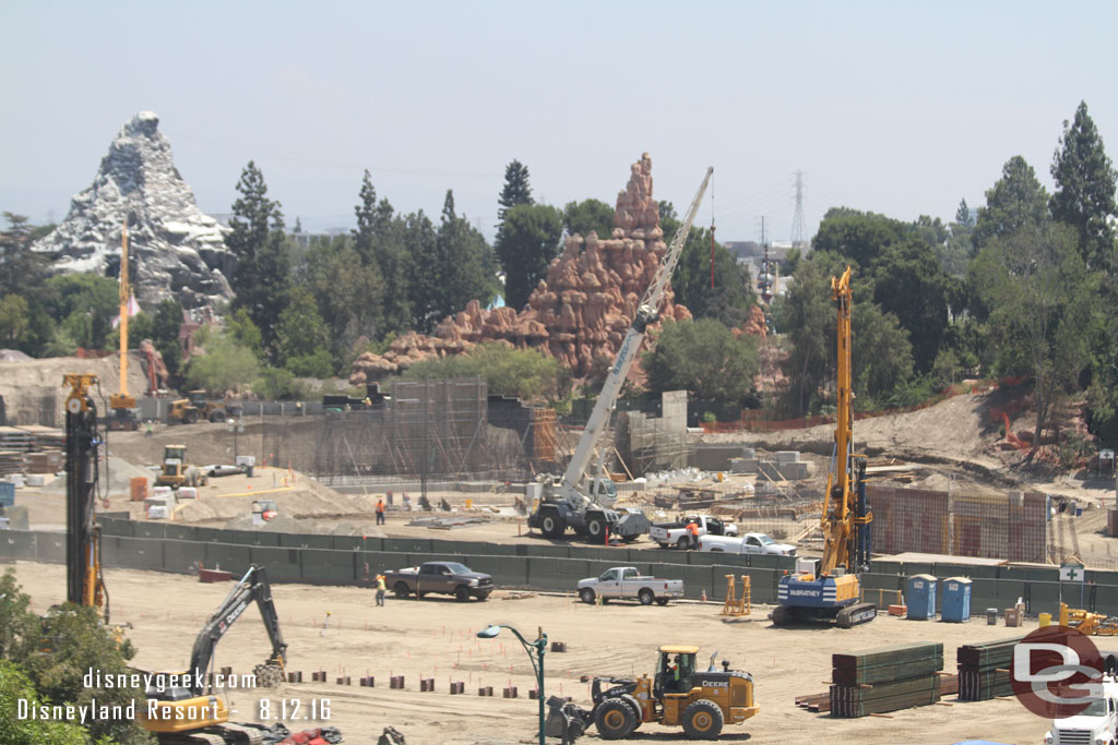 A wider shot of the area.