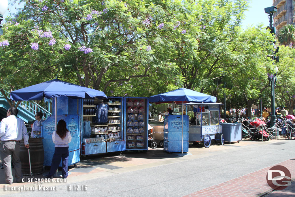The Frozen pop up store has moved closer to the Hyperion queue.