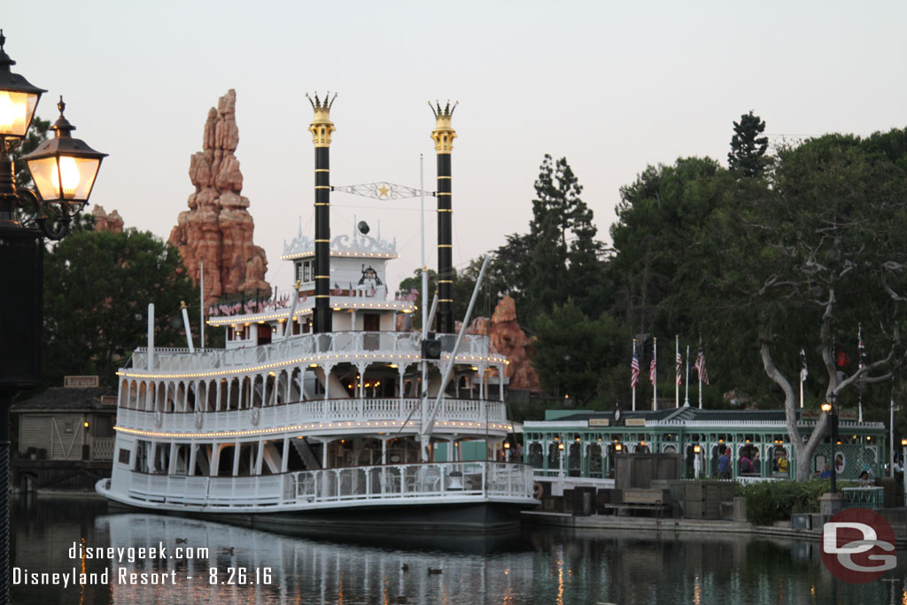 No entertainment on the Rivers of America this evening.  Guess its run is over.