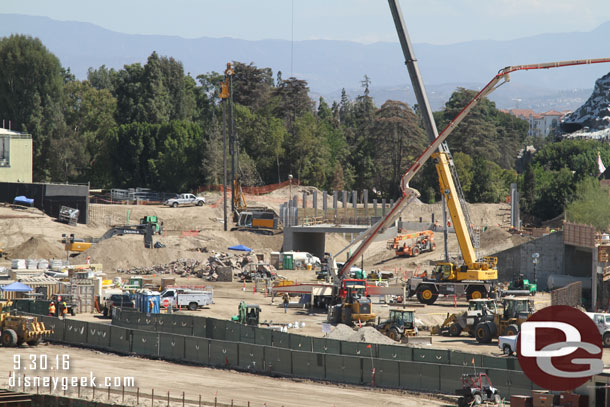 In this picture you can see two entrance tunnels.  One heading toward Fantasyland near the center then one on the right toward Frontierland.