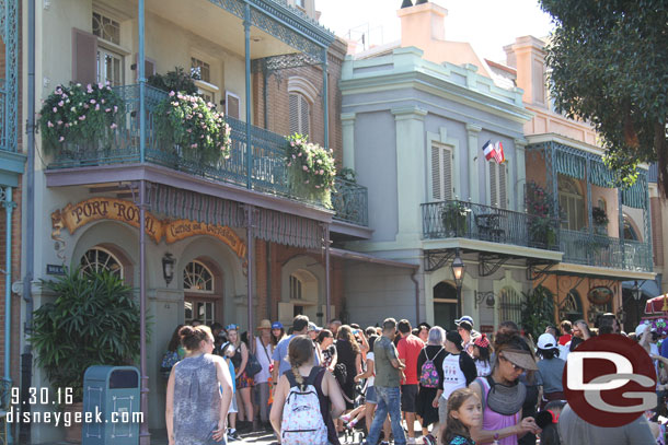 That mass of guests on the left are in line for Jack and Sally.