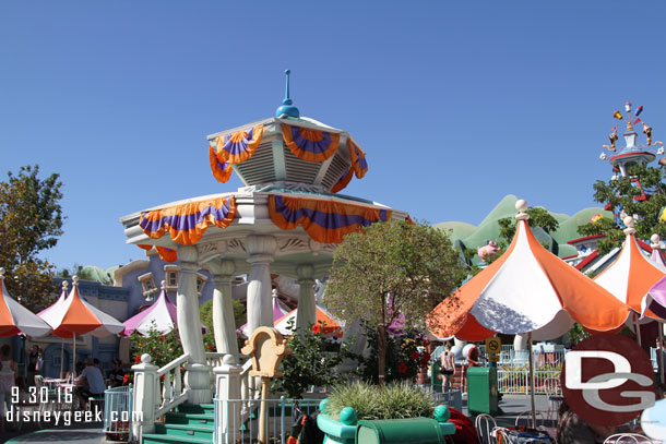 Toontown Park decorated for Halloween.