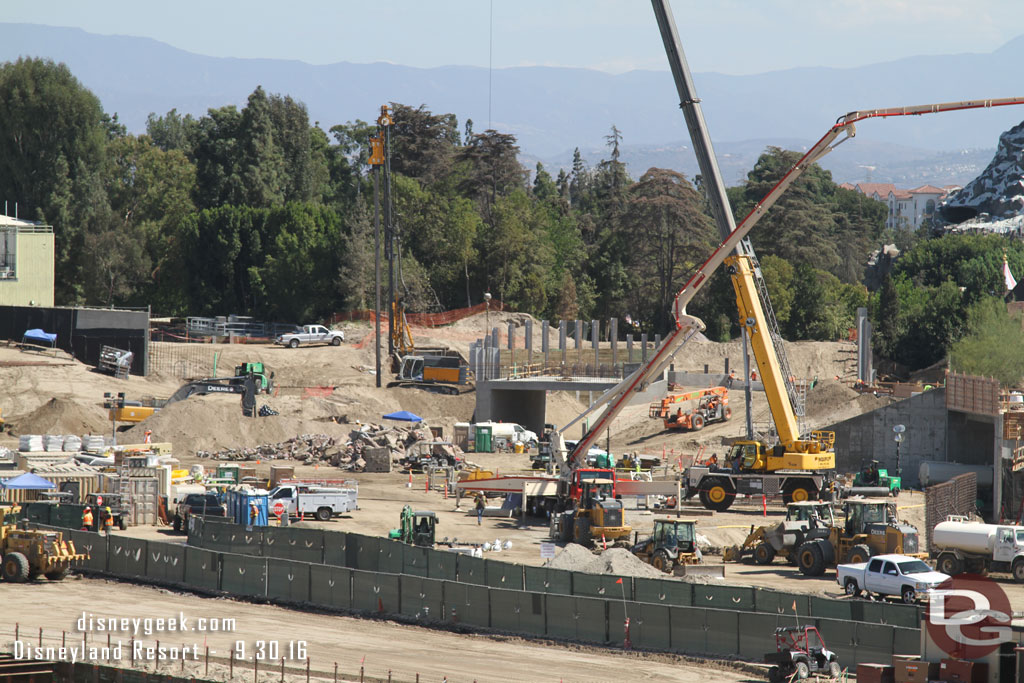 In this picture you can see two entrance tunnels.  One heading toward Fantasyland near the center then one on the right toward Frontierland.