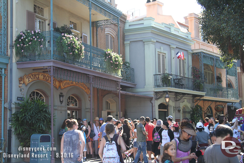 That mass of guests on the left are in line for Jack and Sally.