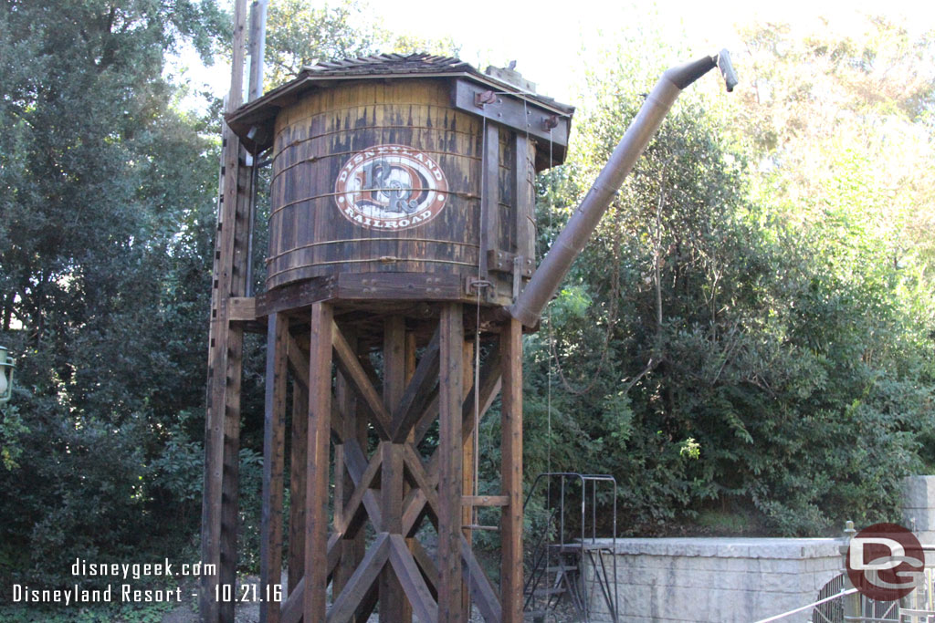 Since I was in the area took a quick walk through the New Orleans Square station.