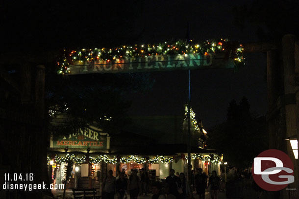 Frontierland lights were on this evening.