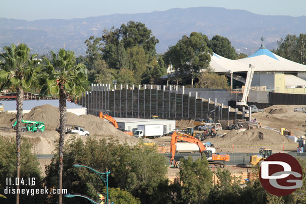 Moving to the right work continues on the large retaining wall.