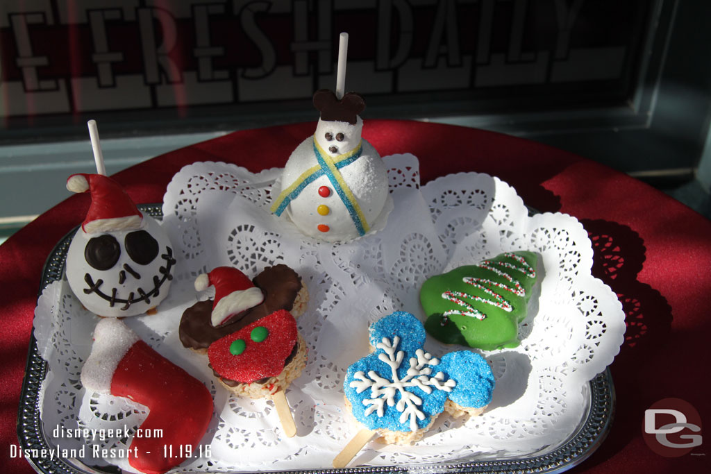 Holiday Treats at Trolley Treats.