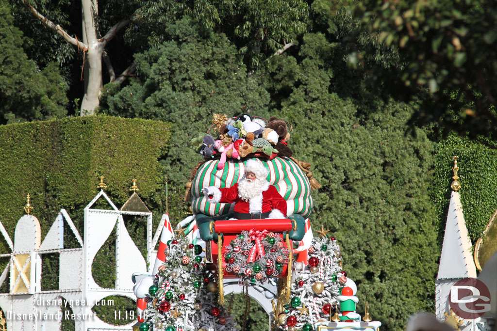 Santa closing out the parade