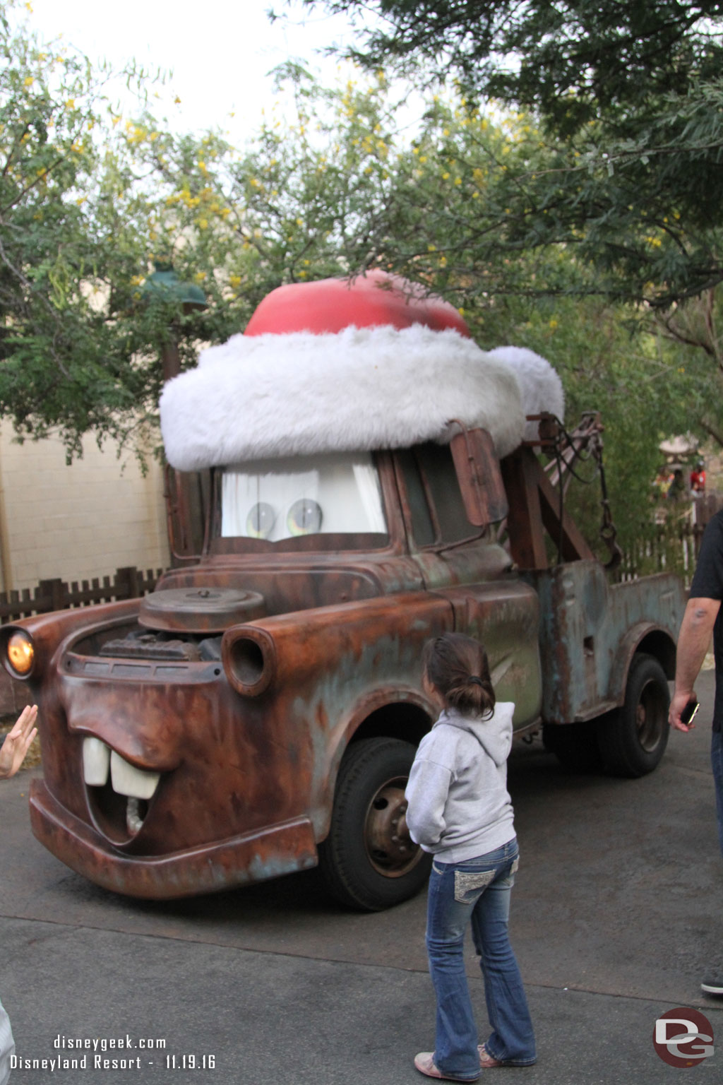 Santa Mater was out near Ramones