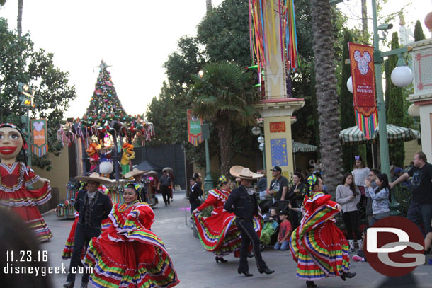 After eating found a spot for Viva Navidad!