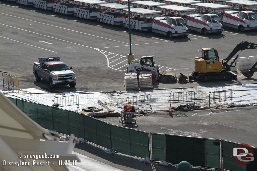 The new tram way is still covered.