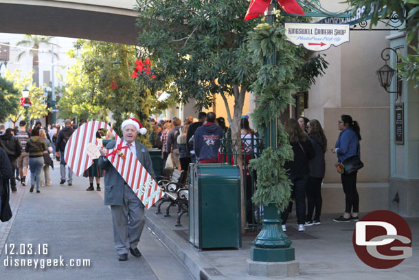 Today was Candy Cane day at Trolley Treats.  So guests rushed to get in line for wristbands to buy handmade candy canes.