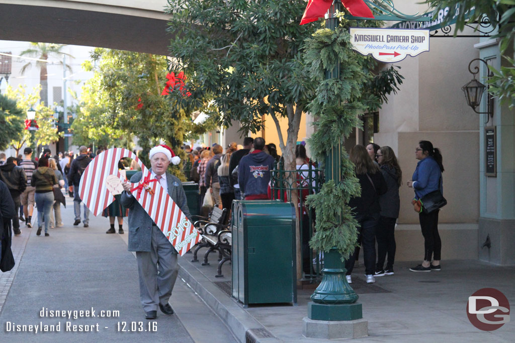 Today was Candy Cane day at Trolley Treats.  So guests rushed to get in line for wristbands to buy handmade candy canes.