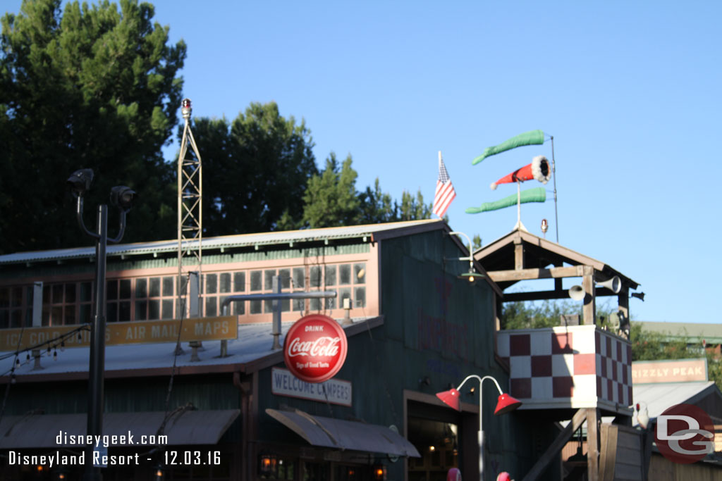 Luckily the wind was not as bad as the decorations in Grizzly Peak Airfield indicate, but yesterday it was like this.