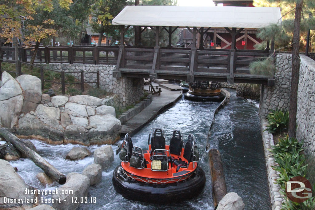 No wait to go for a raft ride this cold morning (it was in the 50s).