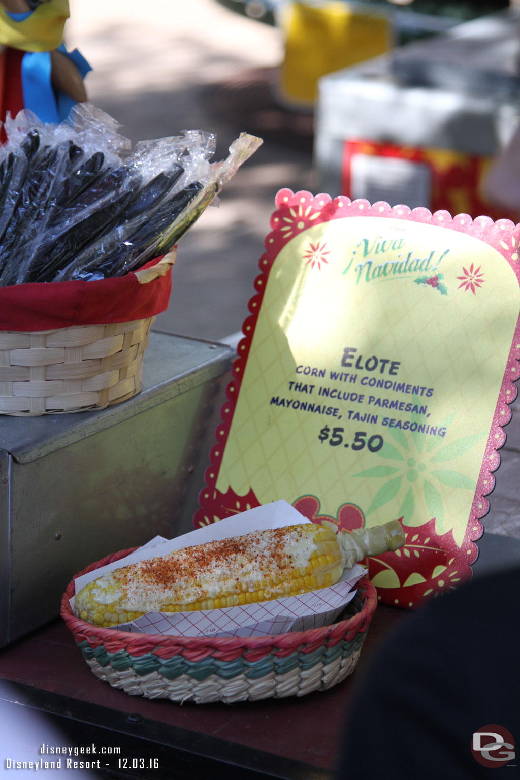 Elote for sale at Viva Navidad!