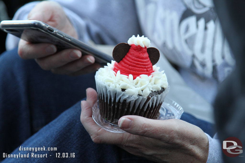 A holiday cupcake purchased by someone near me.