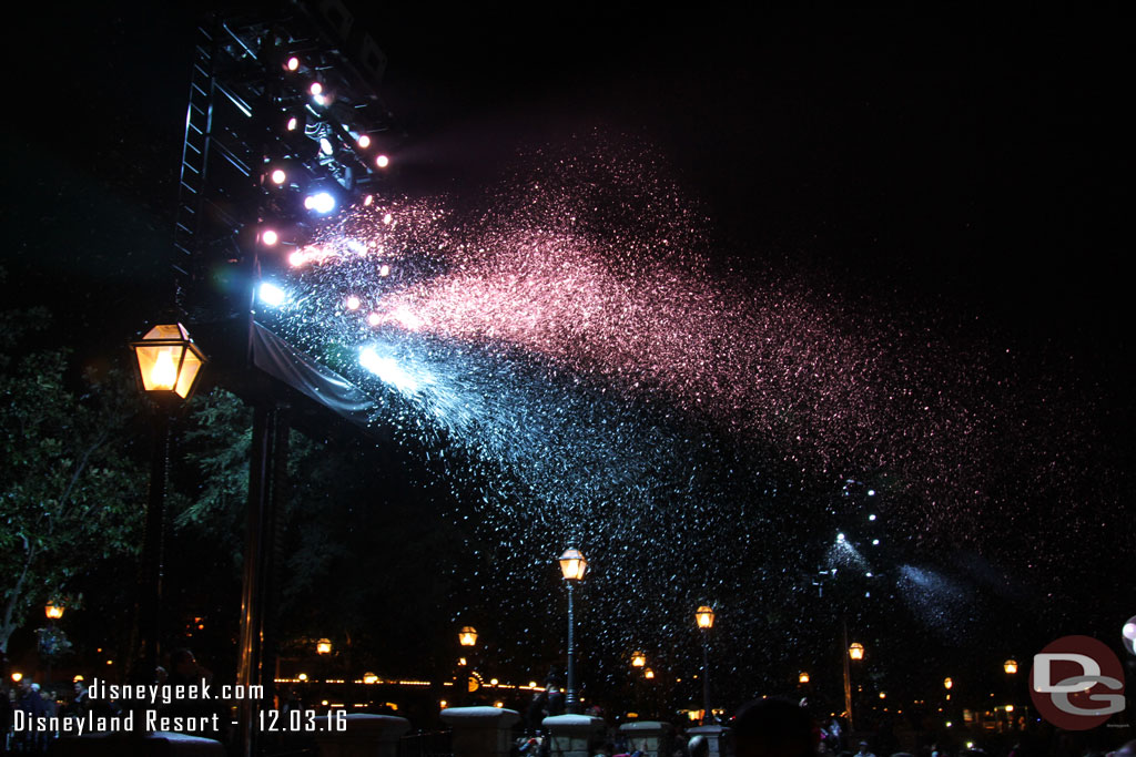 The finale features snow fall during White Christmas.