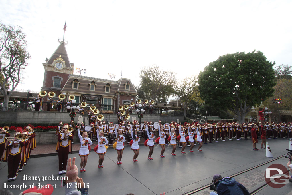 A wider look at the USC Band, USC Song Girls and USC Spirit Leaders in Town Square.