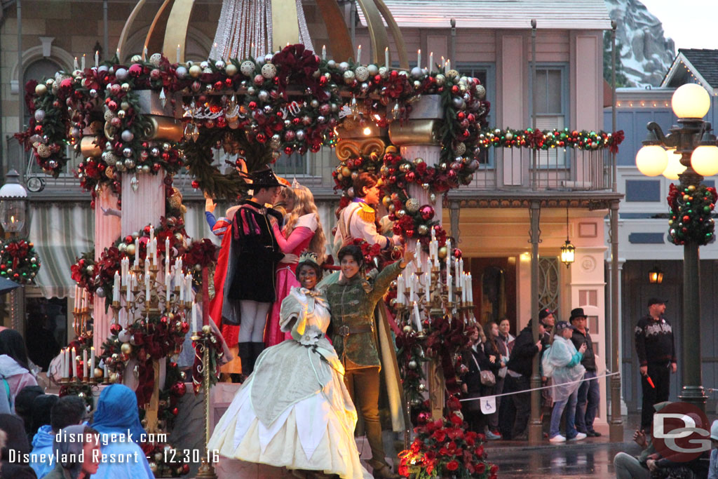 All the Princes and Princesses riding on the float this time, no one walking.