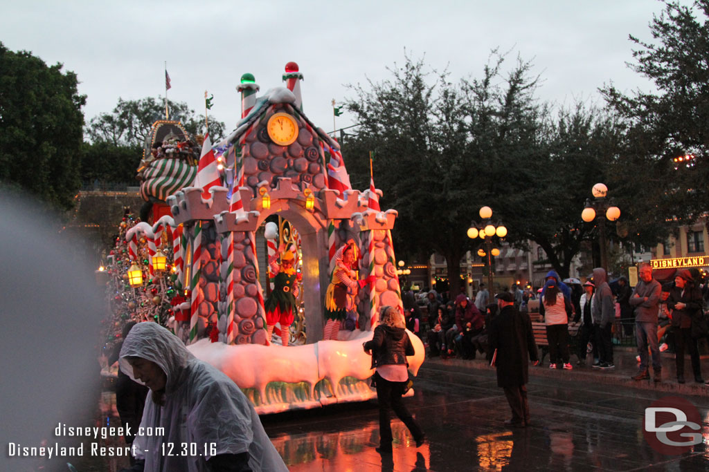 No rope behind the parade and no guests wanting to follow along in the rain.