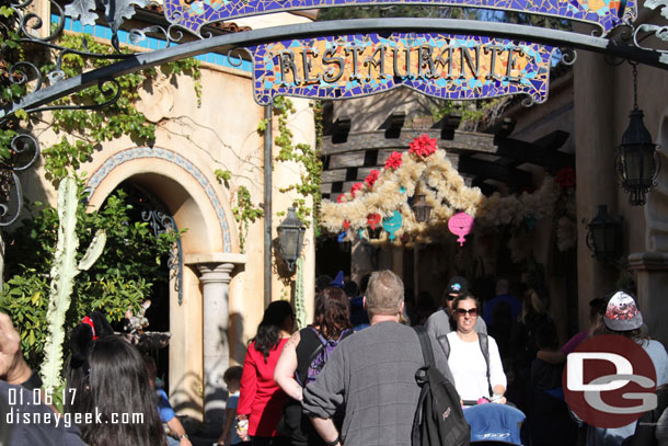 Speaking of long the line for Rancho Del Zocalo stretched all the way to Frontierland.