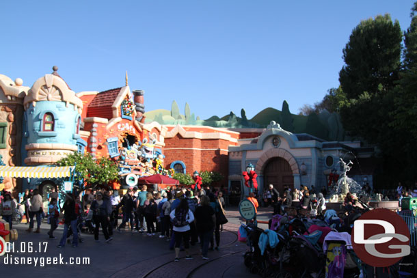 The FastPass return line for CarToon Spin was backed up into the street.