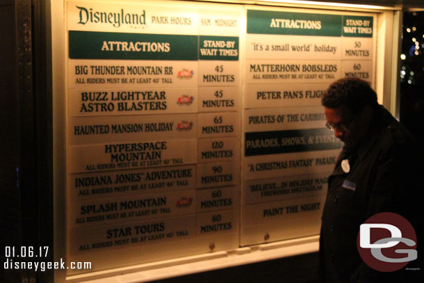 Disneyland Wait Times at 6:30pm