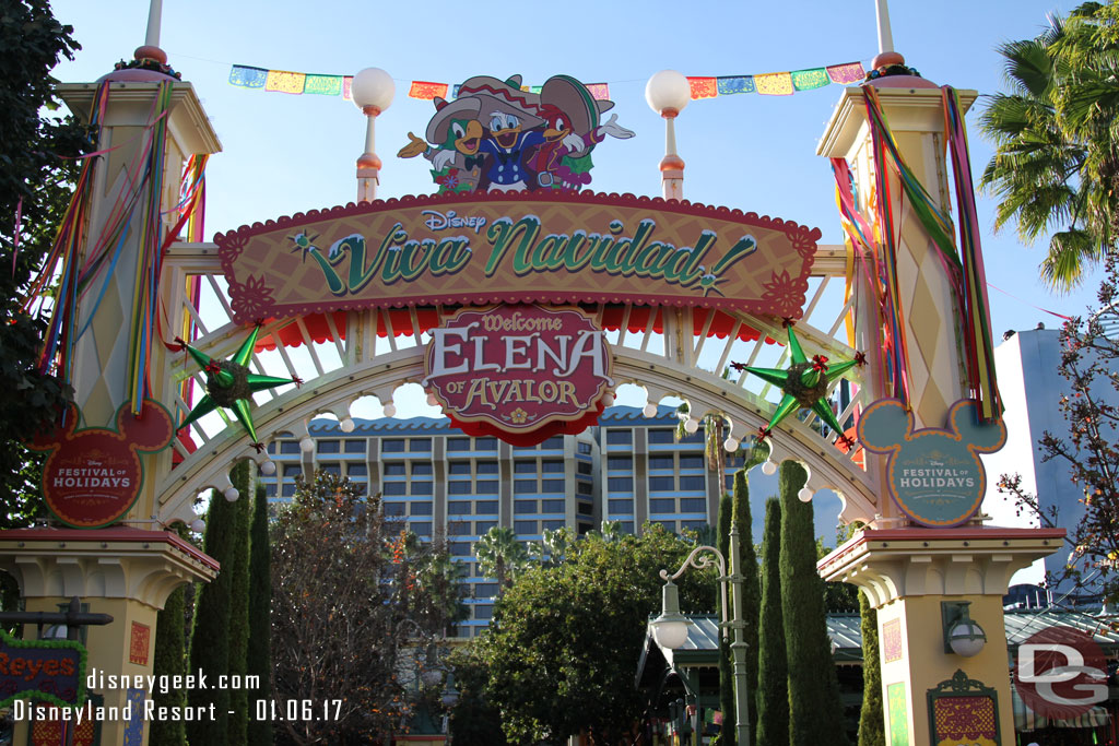 Entering Paradise Gardens for the last weekend of Viva Navidad which is celebrating Three Kings Day.