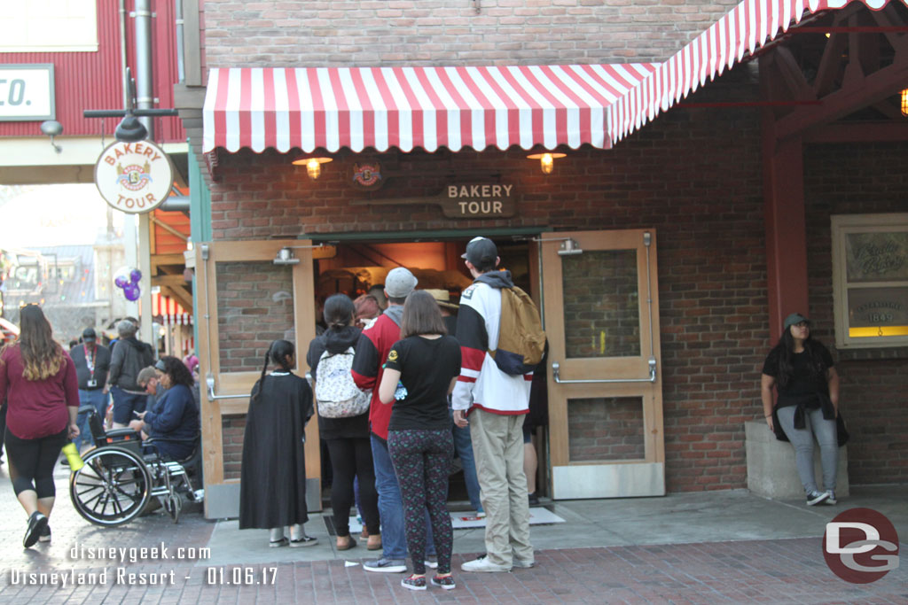 The line for the Bakery Tour was out the door.