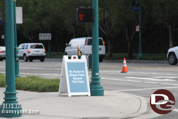 A warning not to walk out to Disneyland Drive and plan to reach the parks.. 