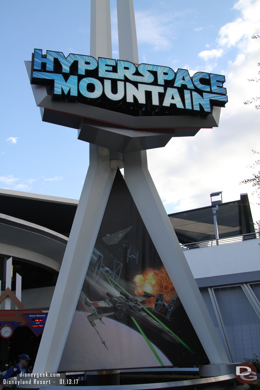 HyperSpace Mountain had a wait under and hour when I walked by.