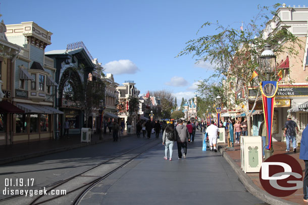 Main Street was quiet.  Notice the new banners on the light pole on the right.