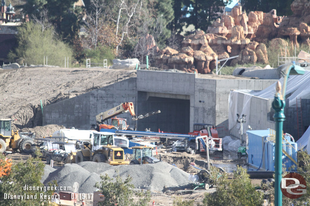 A look at the Frontierland entrance tunnel 