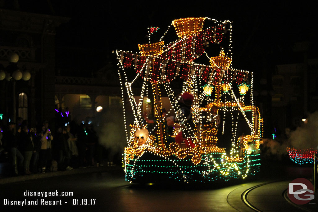 Peter Pan group rounding the corner.