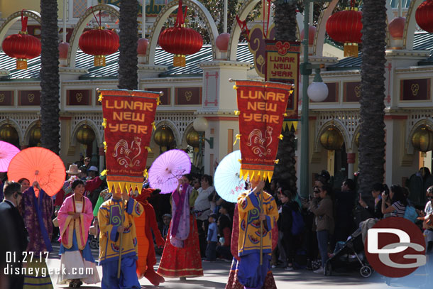 Mulans Lunar New Year Procession is only run twice a day on weekdays.. the last one being at 1:30pm.  I made it just as the procession was starting.