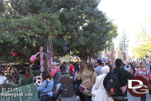 This is the end of the line for the Tea Cups.. it was a little crowded this afternoon.