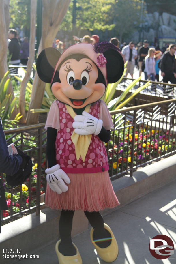 Speaking of Minnie Mouse she was out on Buena Vista Street.