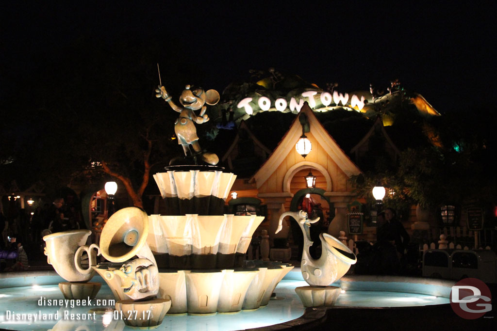 Toon Town this evening.  The wind was picking up so the fountains were off.