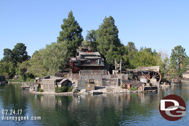 All the barriers and signs of work look to be removed from the island now.  So the programming and rehearsing for Fantasmic can get underway at night.