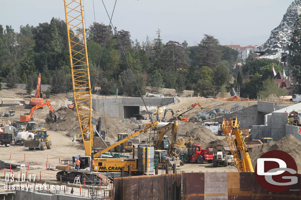 A look at the two entrance tunnels.