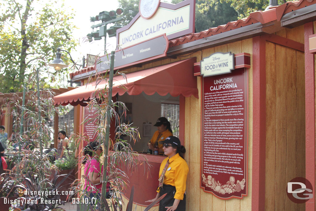 There were plans trying to separate the queues from the walkways.  Also plenty of cast members on hand to try and keep the crowds flowing.