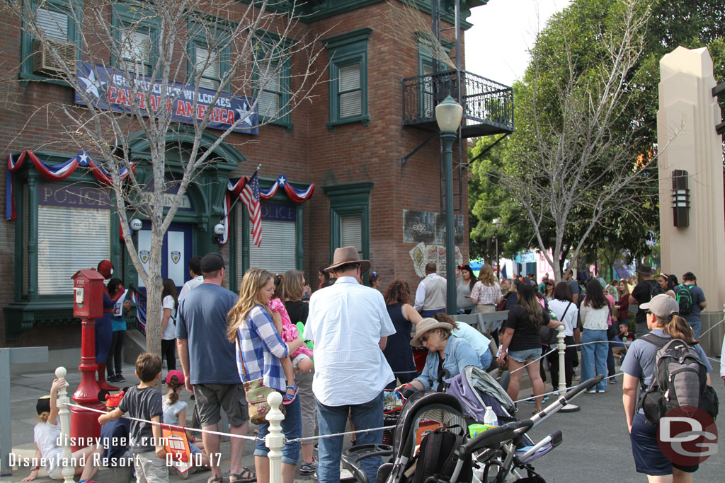 The line for the Marvel characters just barely reached beyond the switchback.  Usually it seems to overflow the queue.