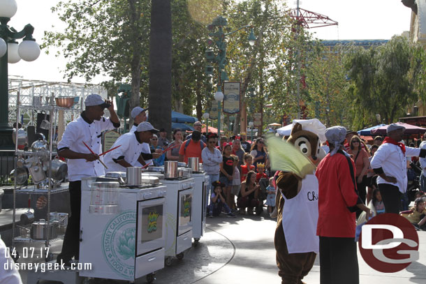 Over at DCA I managed to catch the last minute of the Jammin Chefs twice today..  