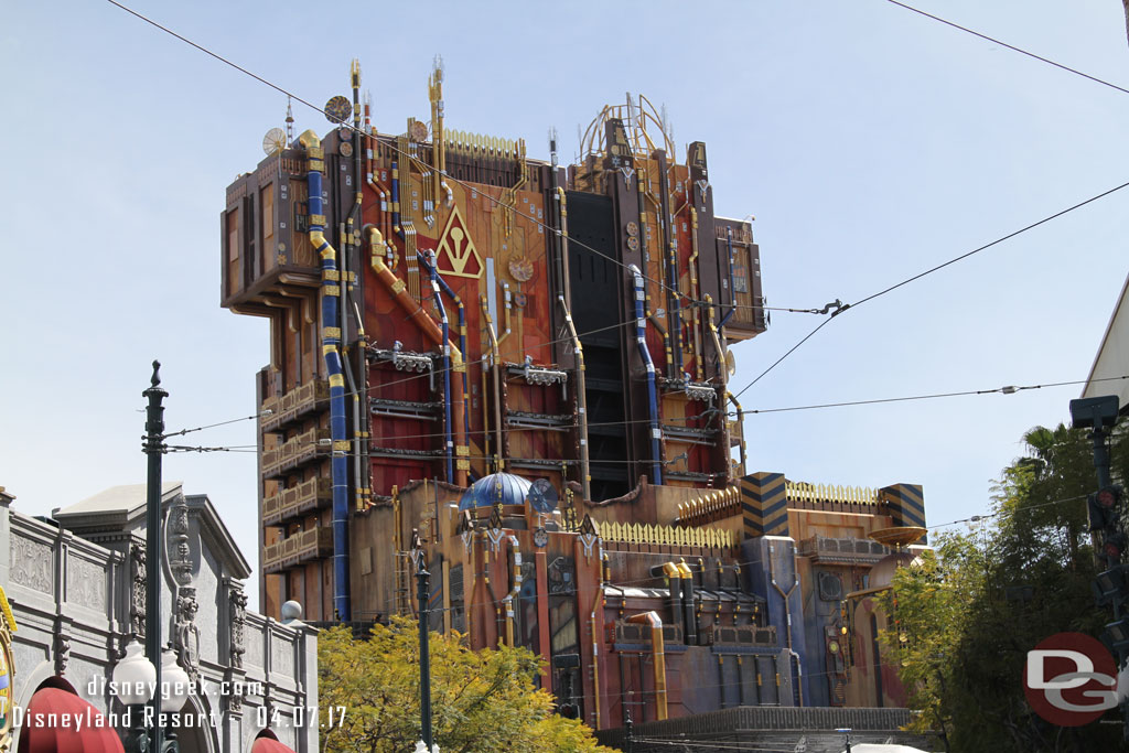 Almost all of the scaffolding is now removed from the Guardians of the Galaxy - Mission: Breakout! exterior.