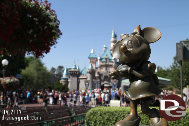 Minnie Mouse statue in the hub.