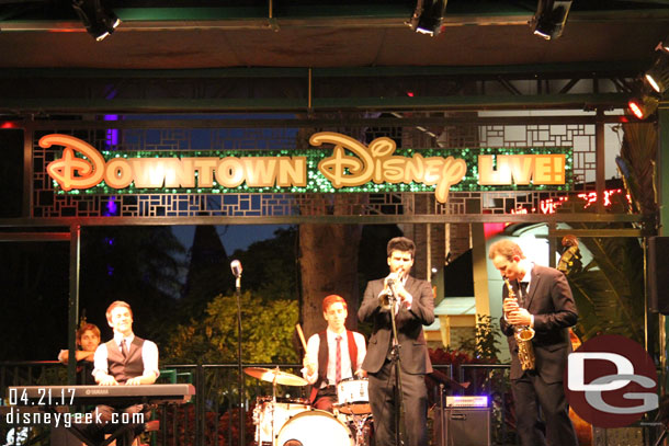 Five Got Rhythm performing in Downtown Disney