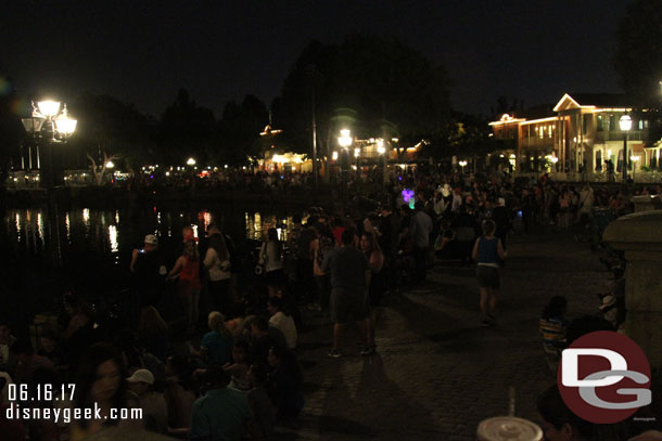 A little dark, but it was nice to be able to walk around the Rivers of America and find a spot for Remember with no problem.  Many guests were sitting down along the rivers edge.